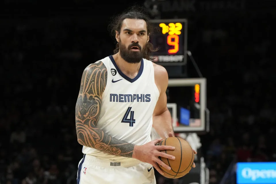 Memphis Grizzlies center Steven Adams (4) will miss some time with a knee injury. (AP Photo/Rick Scuteri)