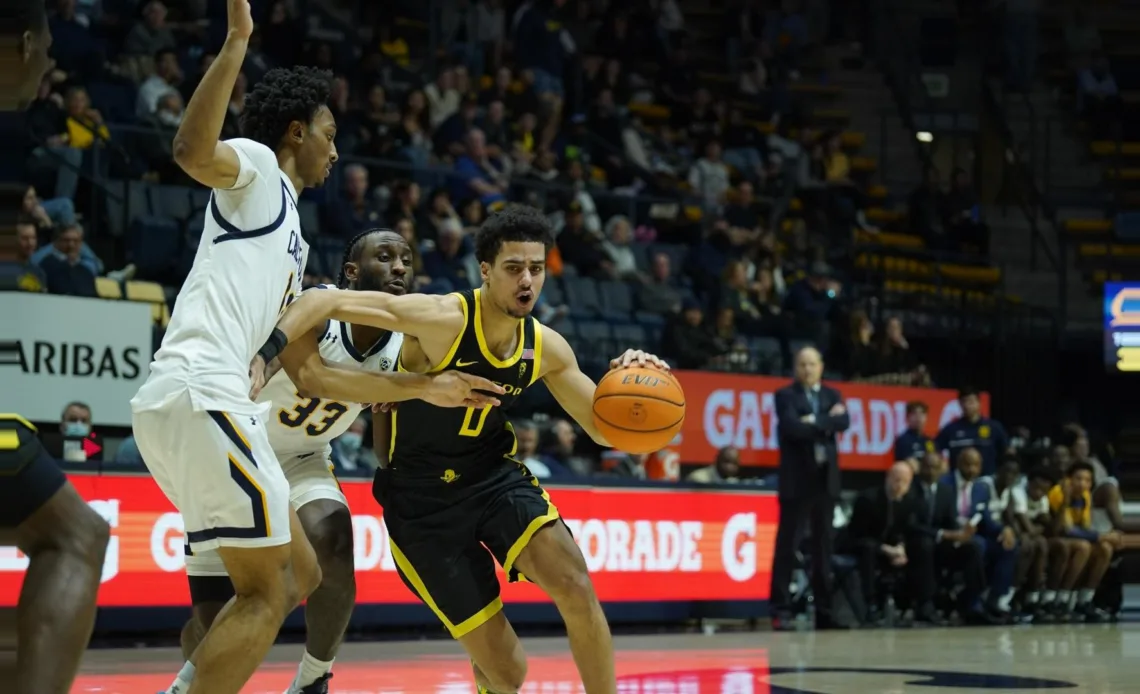 Men's Basketball Takes on Stanford on Saturday