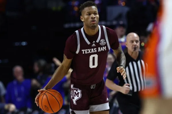 Texas A&M hit with rare tech before tipoff for jersey error