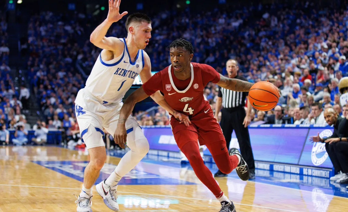 Arkansas dominates second half in win over Kentucky