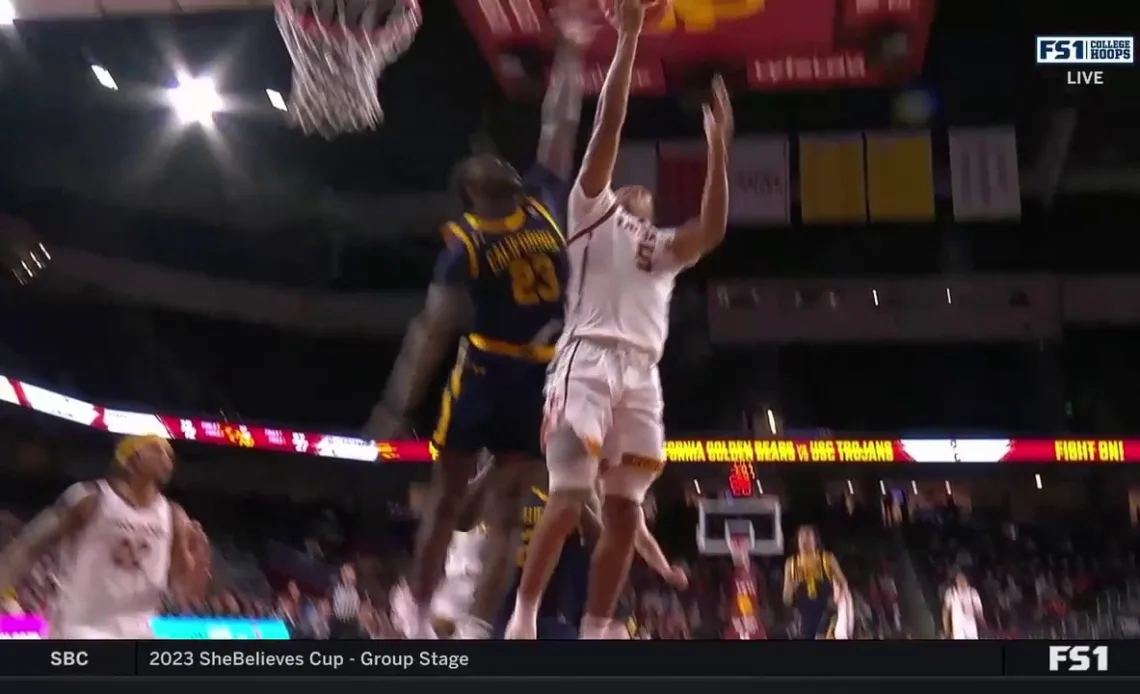 Cal's Obinna Anyanwu gets up for a RIDICULOUS chase-down block vs. USC