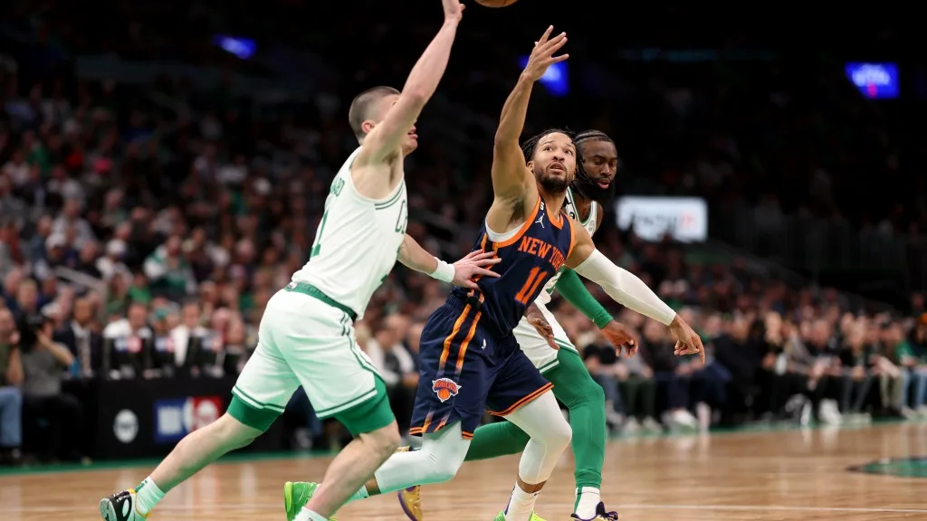 Kevin McHale, Bill Walton call Knicks-Celtics: How to watch, broadcast, lineups (2/27)