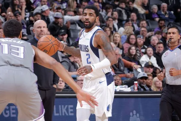 Kyrie Irving asks media to keep focus on present with Mavs