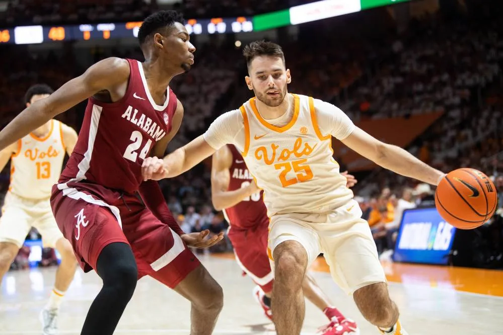 No. 1 Alabama basketball loses at Tennessee