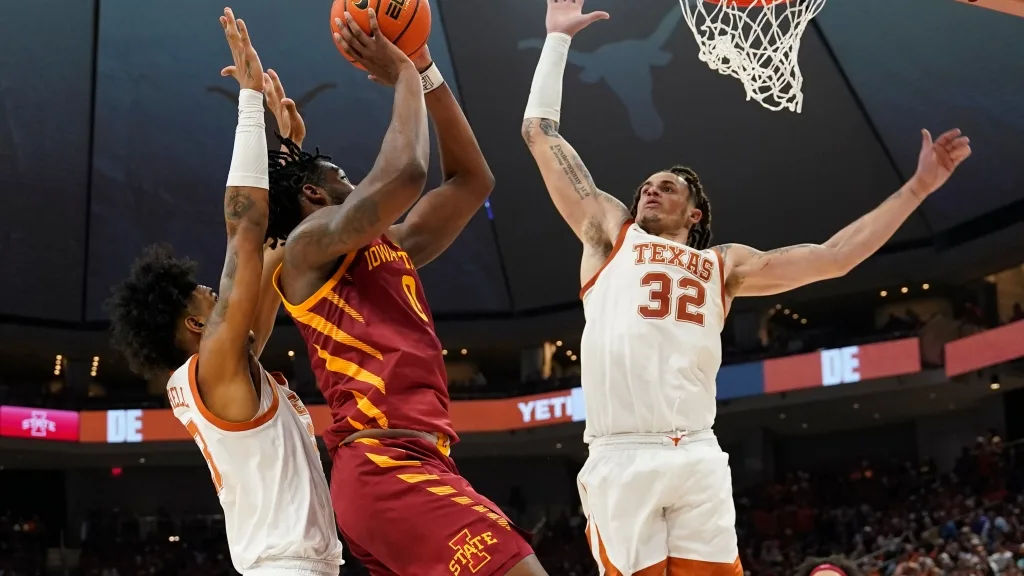 Social media reacts to No. 8 Texas’ blowout win over No. 23 Iowa State