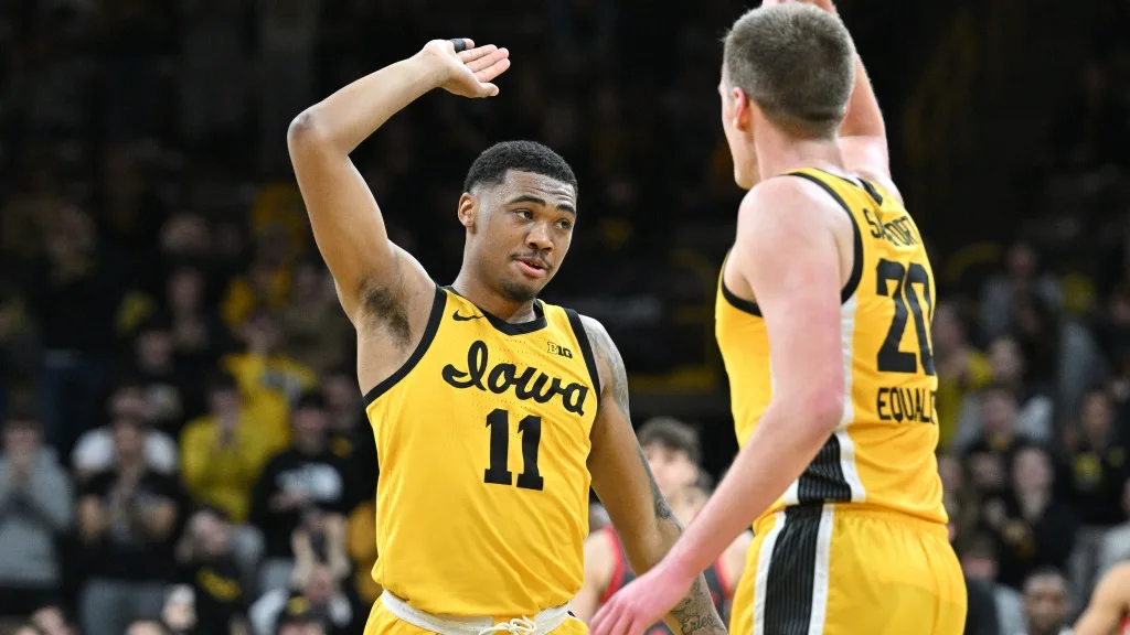 Twitter reacts to Hawkeyes’ blowout of Ohio State