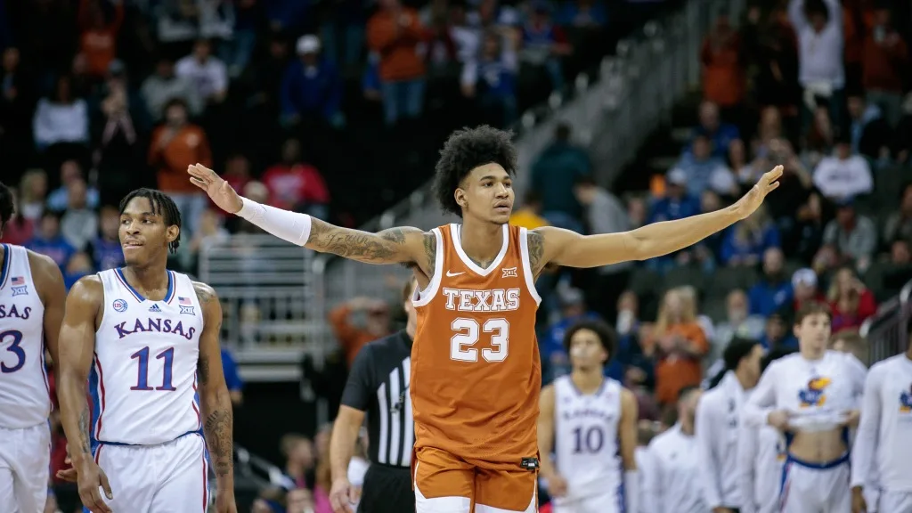 CBS analysts Jay Wright and Seth Davis predict Texas to Final Four