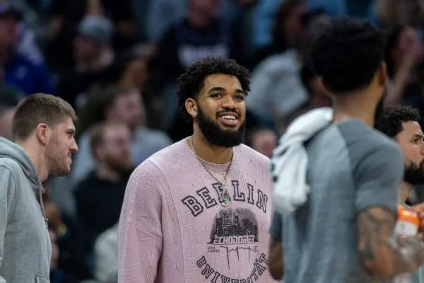 Karl-Anthony Towns (calf) expected to return in 'coming weeks'