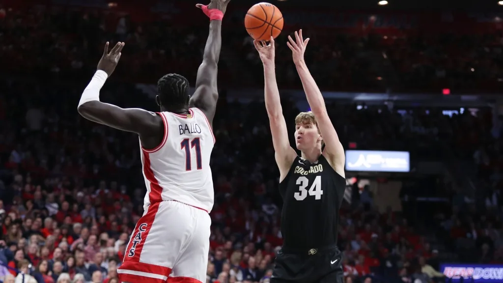 Lawson Lovering has career night in NIT loss