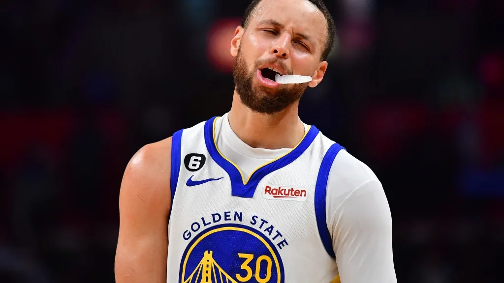 NBA Twitter reacts as Steph Curry scores 50 but Warriors lose in L.A.