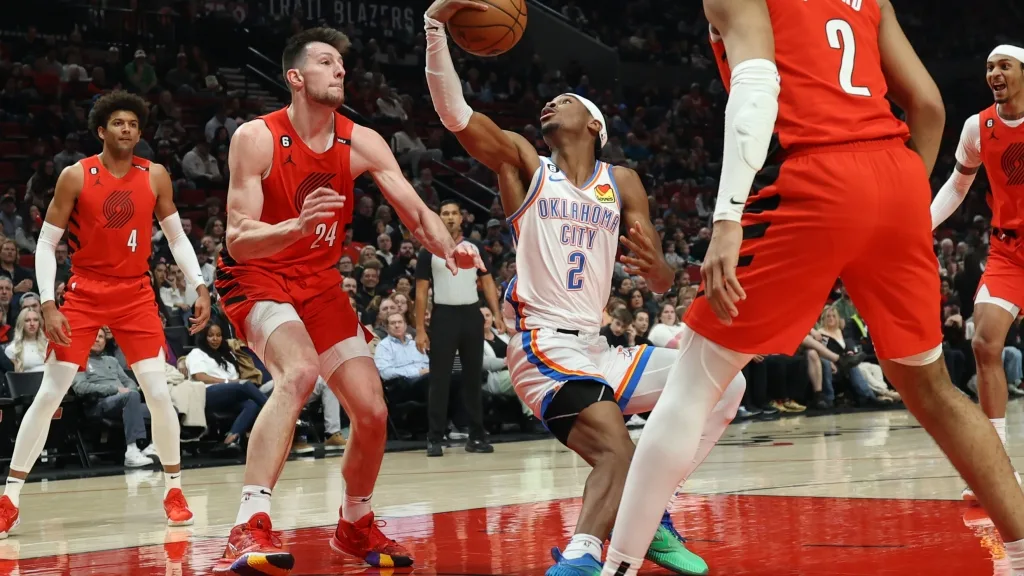 Thunder avoid disaster; sweep Trail Blazers, 118-112