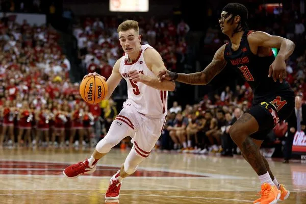 Wisconsin's Tyler Wahl says he's returning for fifth season