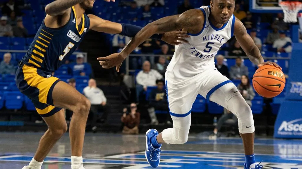 Guard Eli Lawrence has committed to Texas A&M