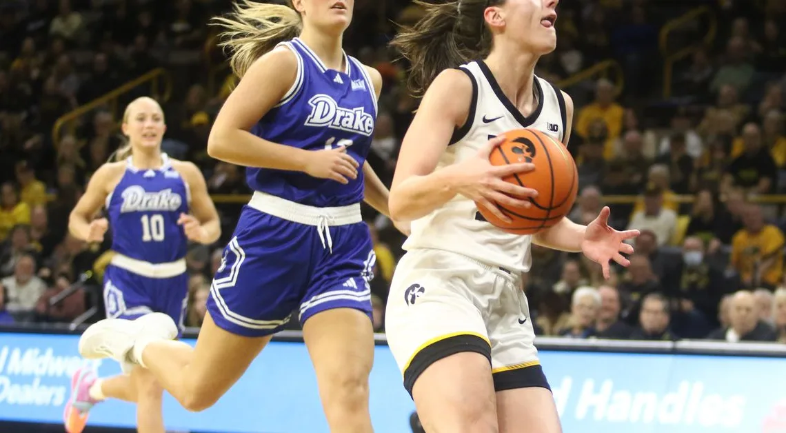 NCAAW: After an upset loss, No. 5 Iowa, Caitlin Clark were ready