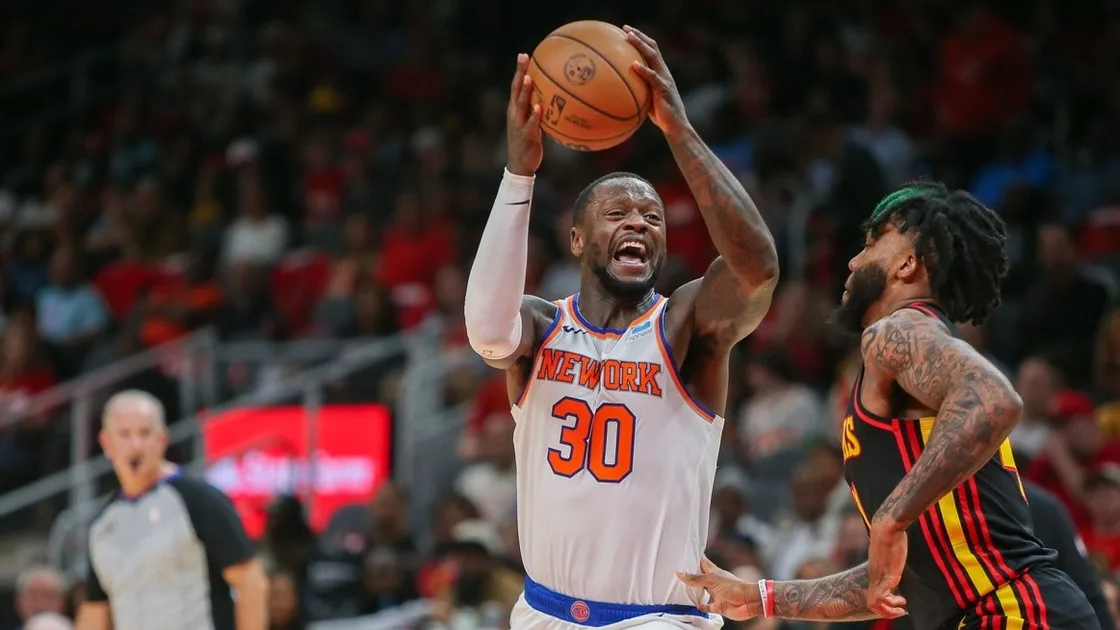 With shots not falling, Julius Randle helps Knicks defeat Hawks in other ways