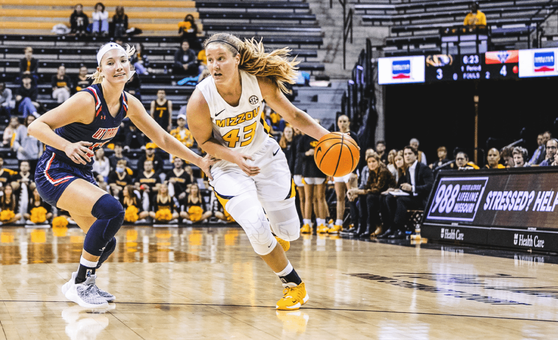 Women's Basketball Begins 2023-24 Season Against Belmont