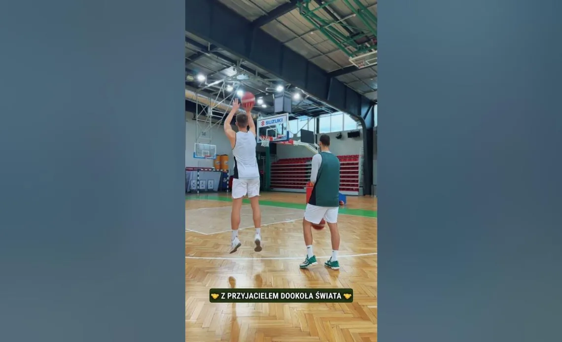 🌍Z przyjacielem dookoła świata! #legia #legiakosz #shorts #viral #basketball #nba #funny #friends