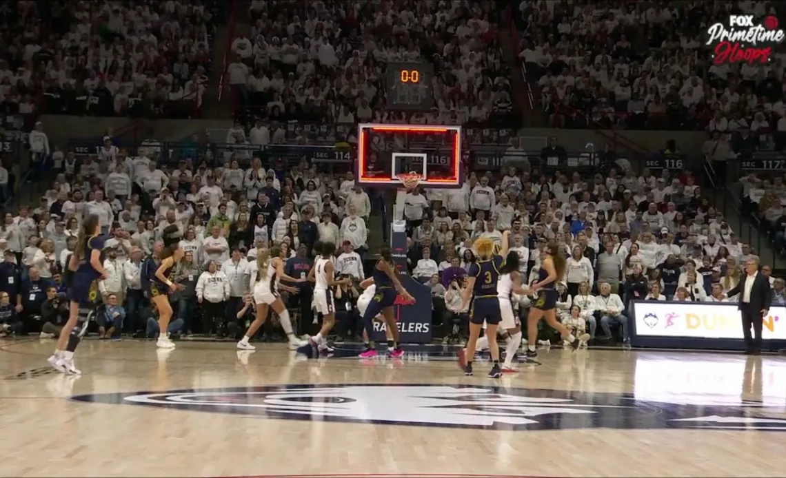 🚨 BUZZER BEATER 3 BANKED IN By Hannah Hidalgo! | #8 UConn Huskies vs #15 Notre Dame Fighting Irish