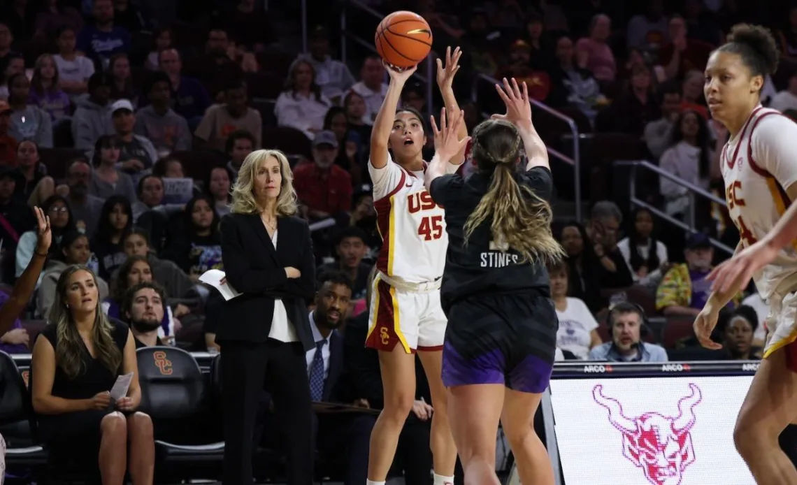 No. 11/10 USC Women’s Basketball Winds Up Short Of Washington, 62-59