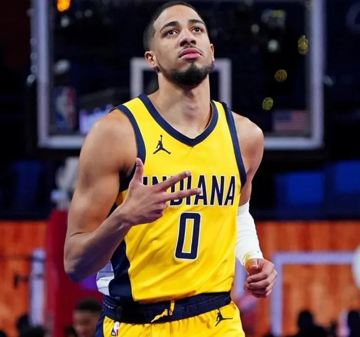 Indiana Pacers Tyrese Haliburton joins Chris Paul as only NBA players with 20+ points, 20+ assists, & 0 turnovers in a game