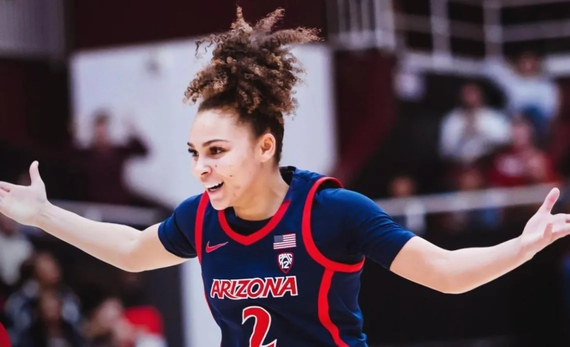 Arizona women's basketball stuns No. 3 Stanford with late comeback