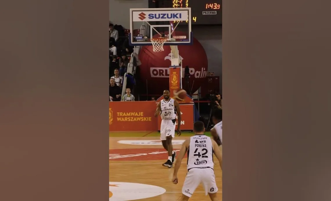 😵‍💫 ALE ONI TO ZROBILI! #legia #shorts #viral #basketball #koszykowka #legiakosz #nba #plkpl #basket