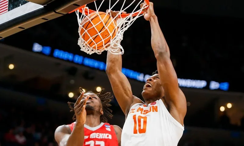 Clemson Tops New Mexico in the First Round of the NCAA Tournament, 77-56