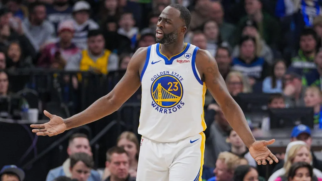 Draymond Green can’t keep writing checks that Steph Curry has to cash