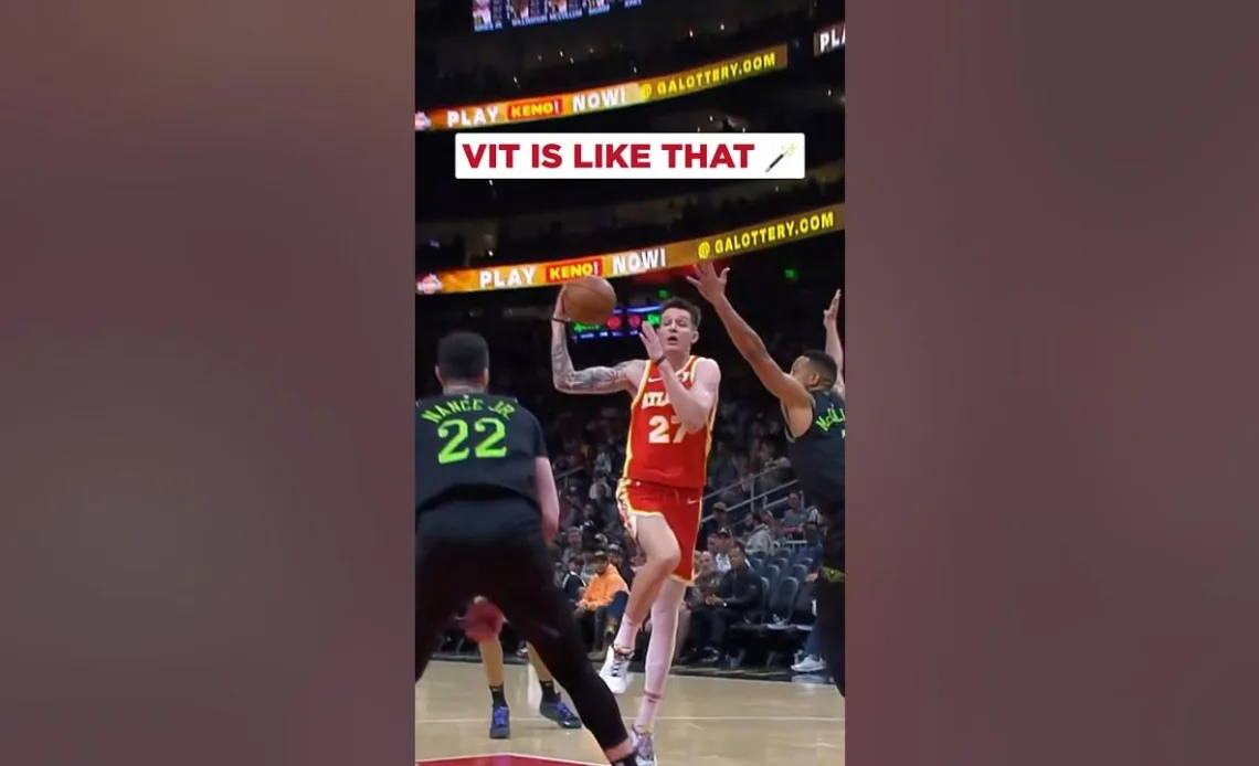 Vit opened the BAG 😱🤯 #nba #atlantahawks #basketball #handles