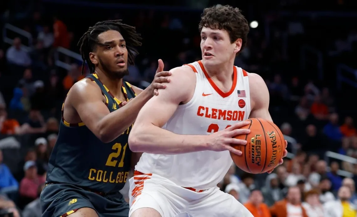 2024 NCAA Tournament Elite Eight odds, picks: Clemson vs. Alabama prediction, best bets by expert on 56-38 run