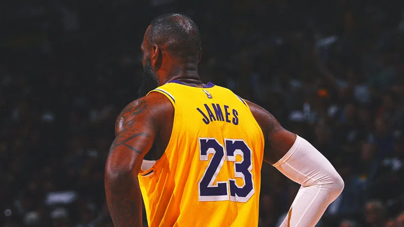 LeBron James, player-coach? Byron Scott says Lakers should try it