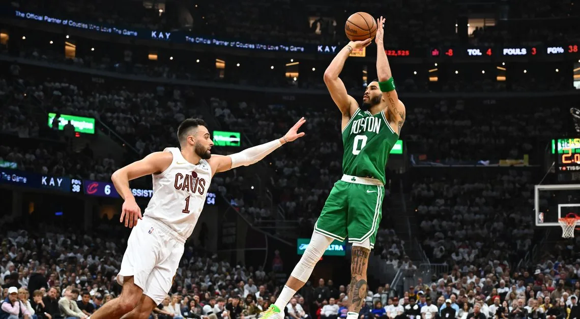 Tatum and Brown combine for 61 points, Celtics beat Cavaliers 106-93 in Game 3