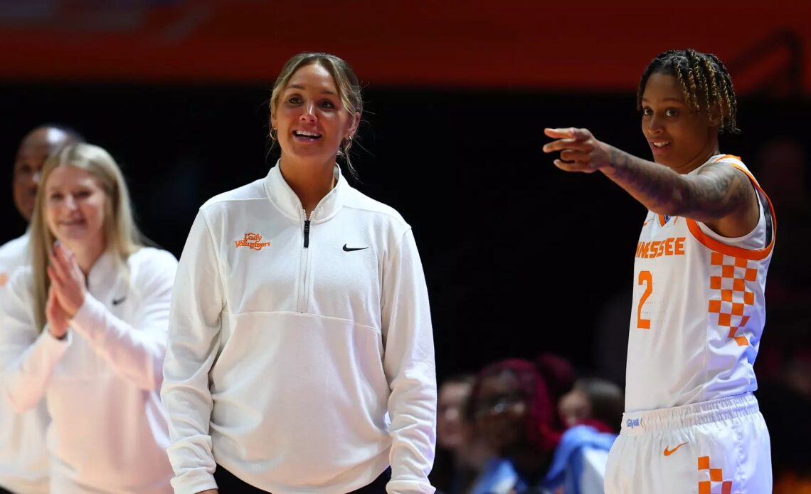 Lady Vols Soar Past Eagles In Exhibition, 135-49