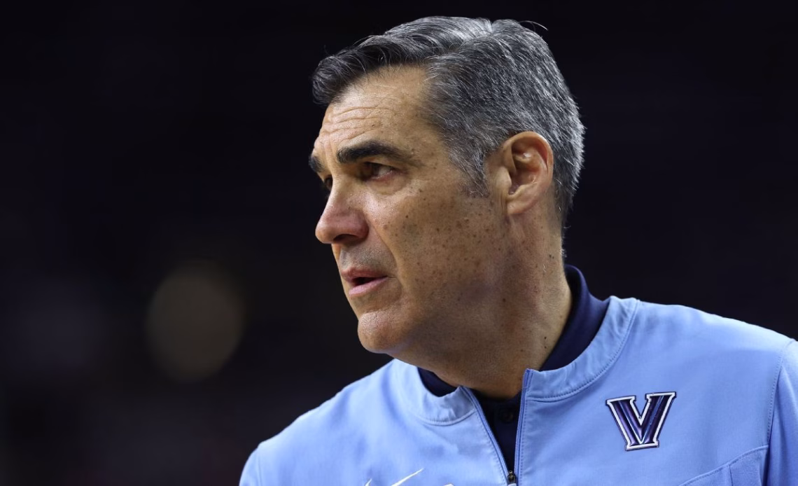 Jay Wright steps away from TV to focus on Villanova role