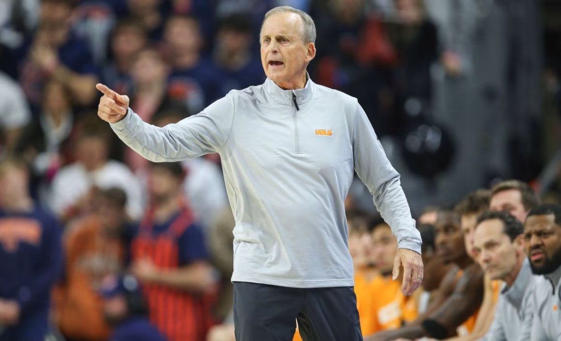 Rick Barnes signs lifetime contract as Tennessee basketball coach